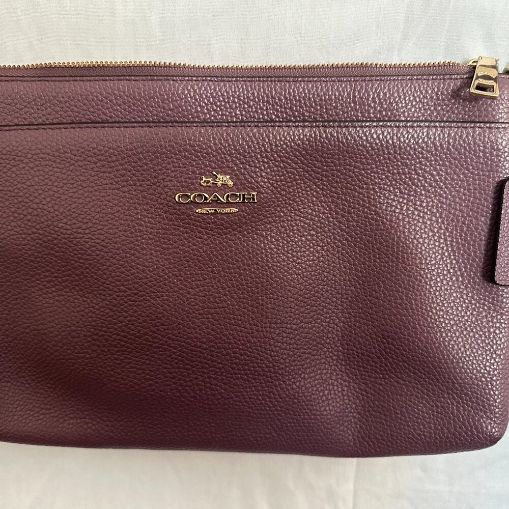 Coach Signature Crossbody - Lavender - Picture 3 of 7